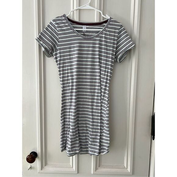 Jockey cream maroon and real striped t-shirt nightgown M - Picture 1 of 3
